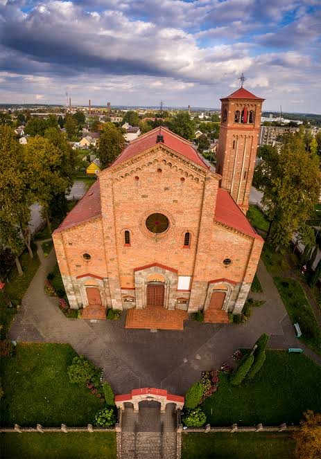 Fasadas prieblandoje